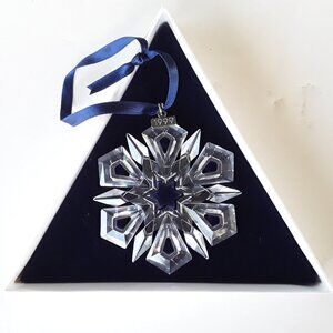 Swarovski 1999 Annual Crystal Snowflake/Star Holiday Ornament MIB
